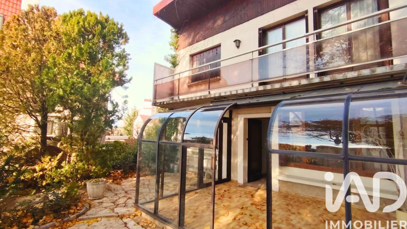 Maison 5 Pièce(s) Clamart