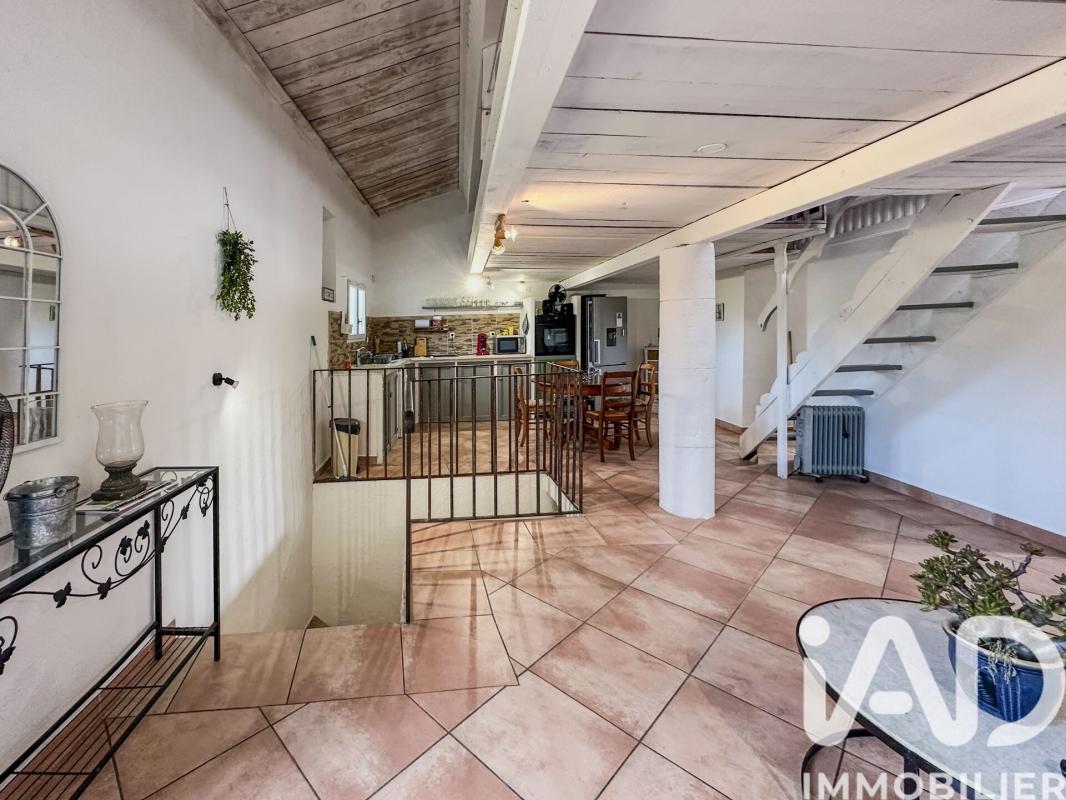 Appartement 3 Pièce(s) Claviers