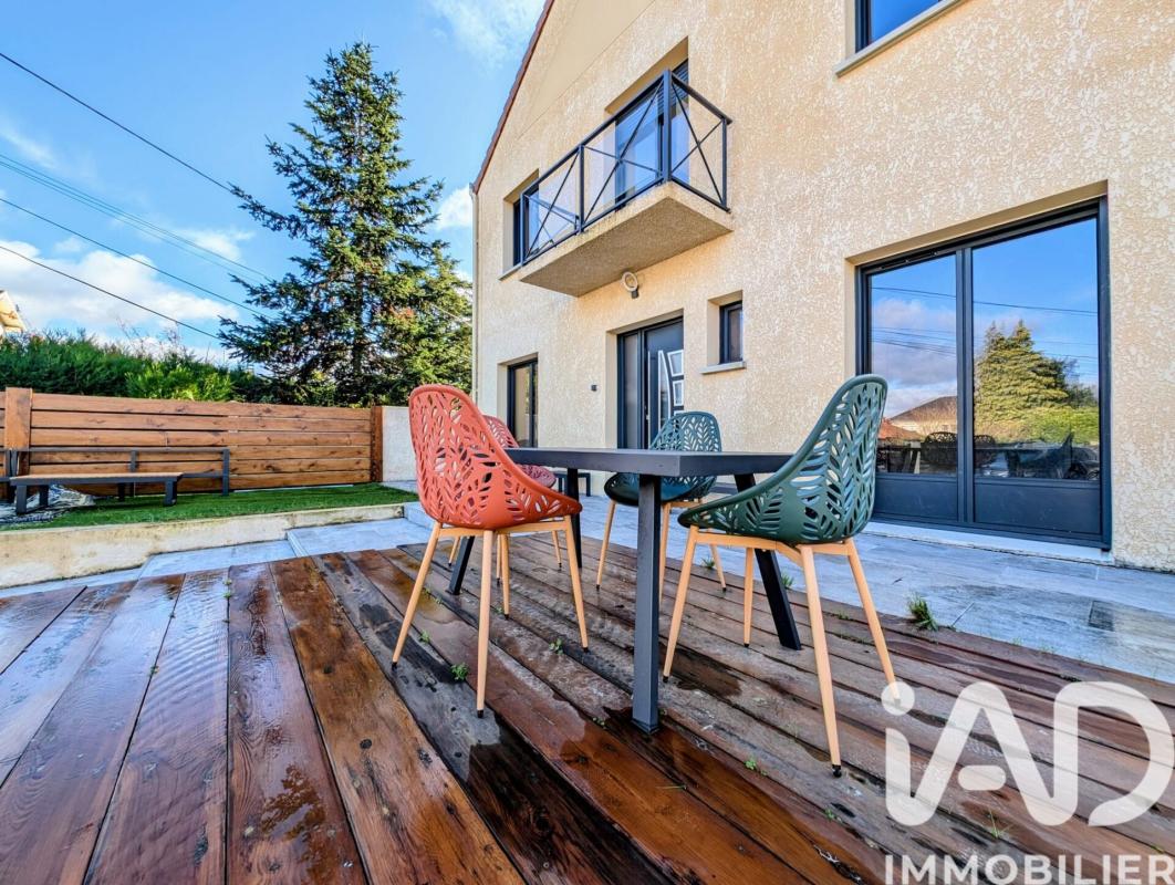 Maison 7 Pièce(s) Les Mureaux