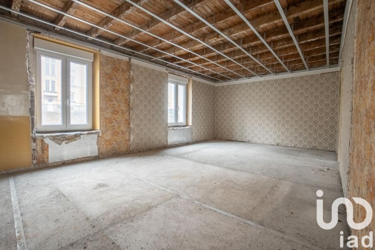 Maison 8 Pièce(s) Thil