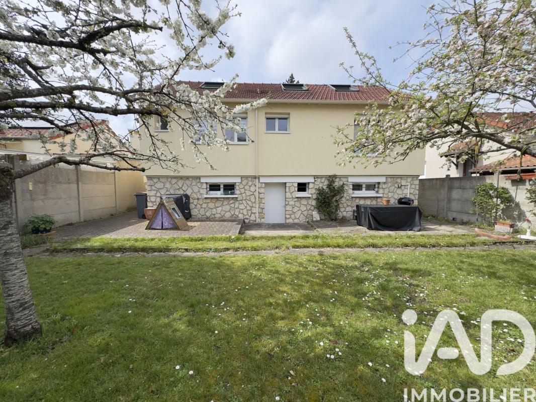 Maison 5 Pièce(s) La Rochette