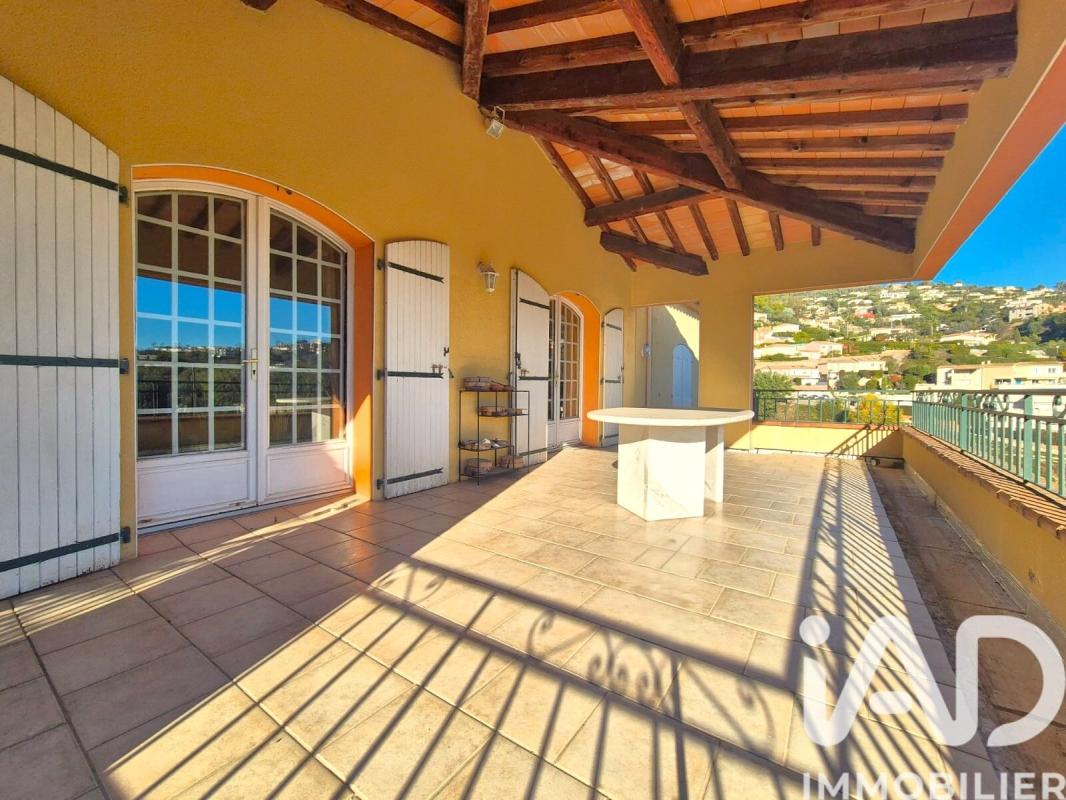 Maison 10 Pièce(s) Mandelieu-la-Napoule