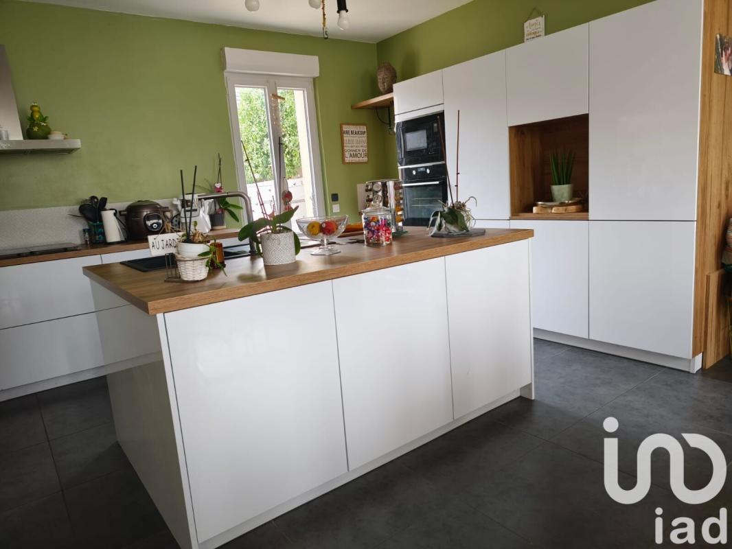 Maison 7 Pièce(s) Noyant-Villages