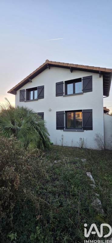 Maison 7 Pièce(s) Cholet