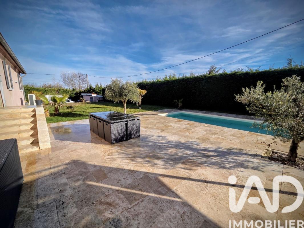 Propriété 4 Pièce(s) Peaugres