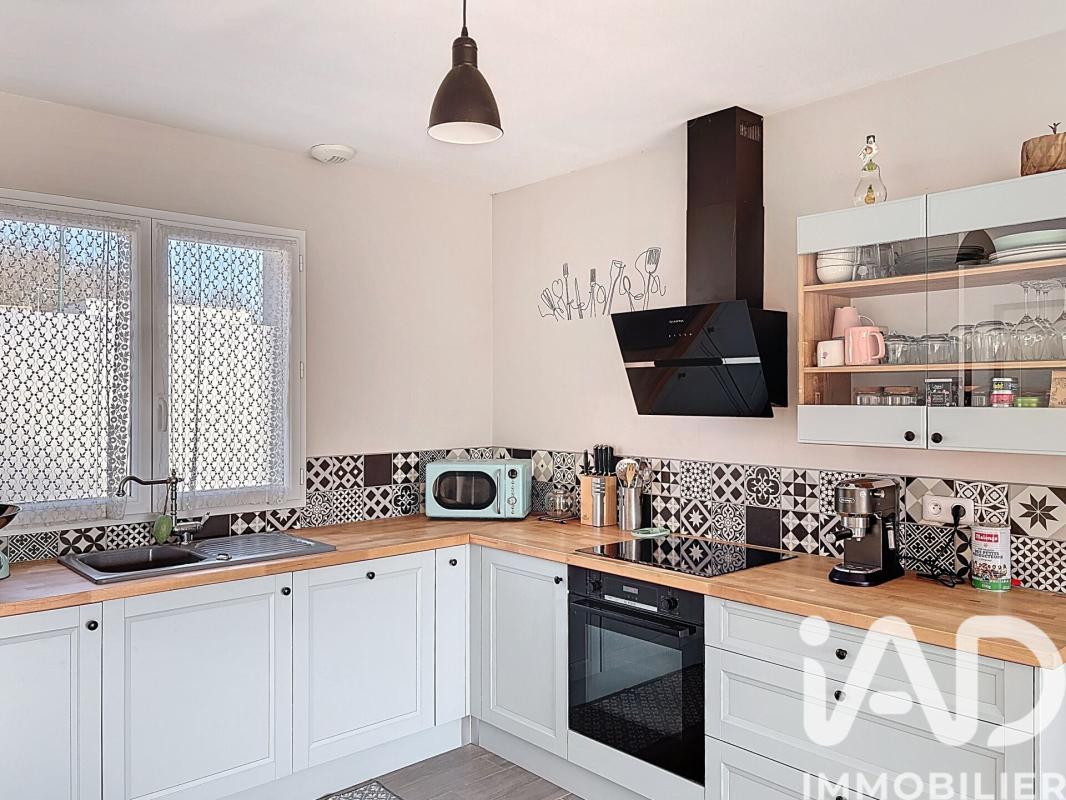 Maison 4 Pièce(s) Ferrières