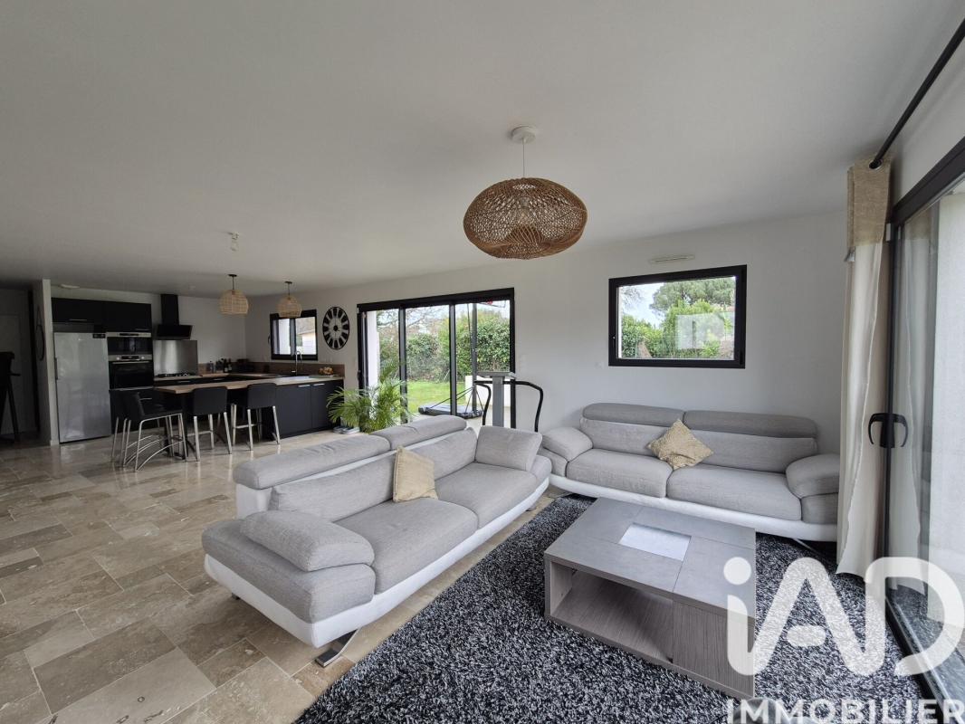 Maison 4 Pièce(s) Tréveneuc