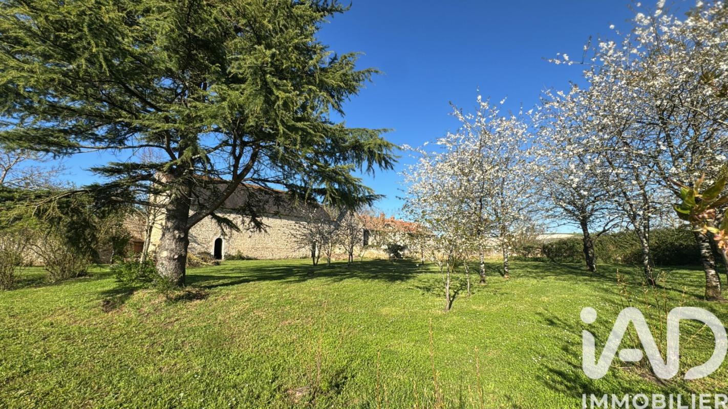 Ferme 4 Pièce(s) Châtellerault