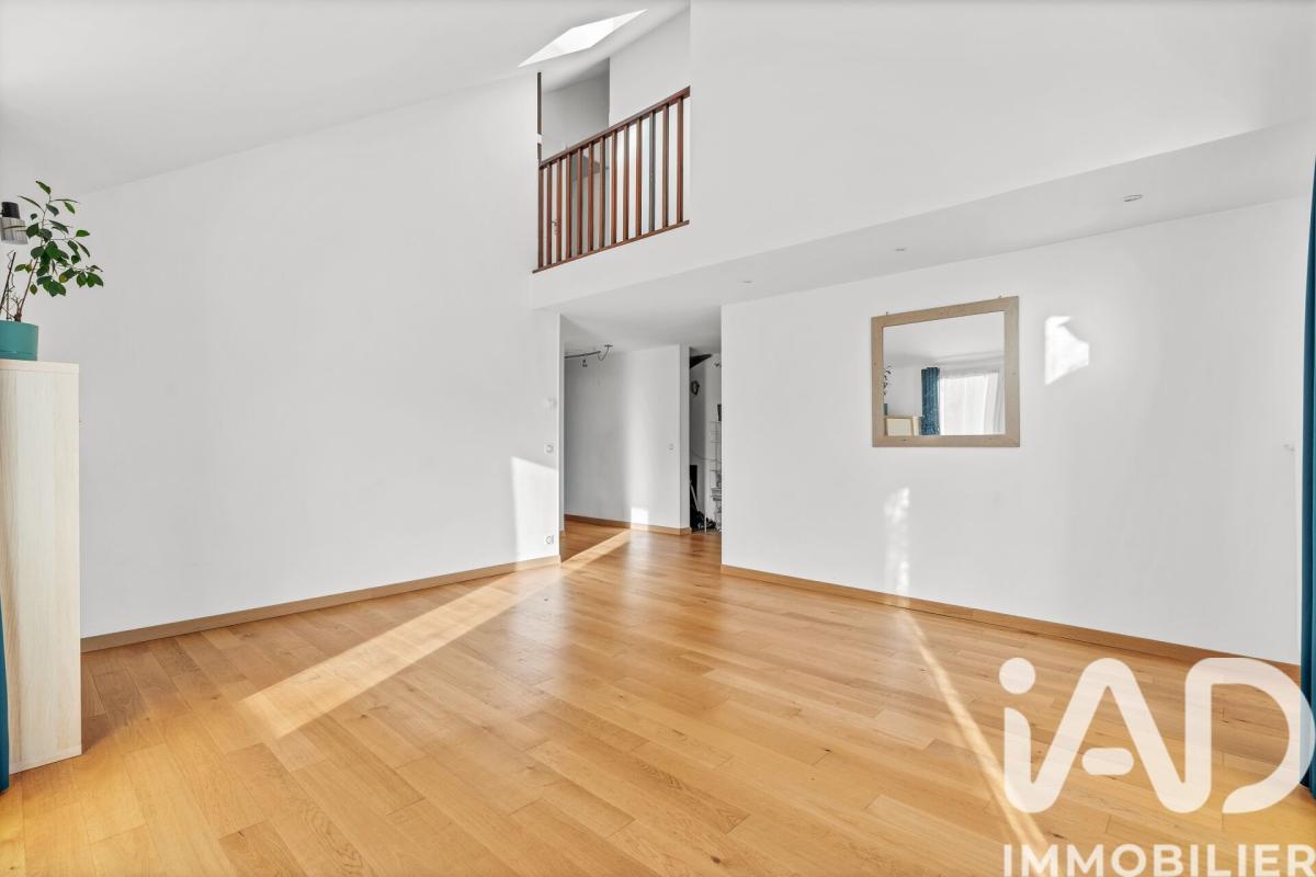 Maison 5 Pièce(s) Saint-Thibault-des-Vignes