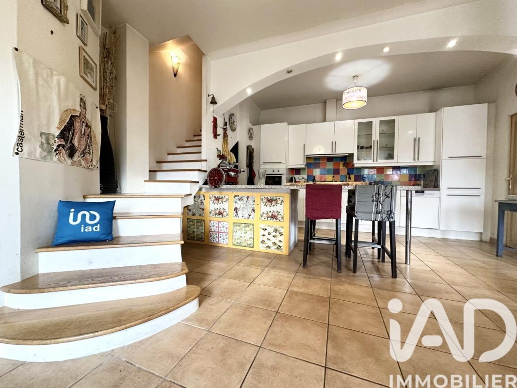 Maison 7 Pièce(s) Le Thillay