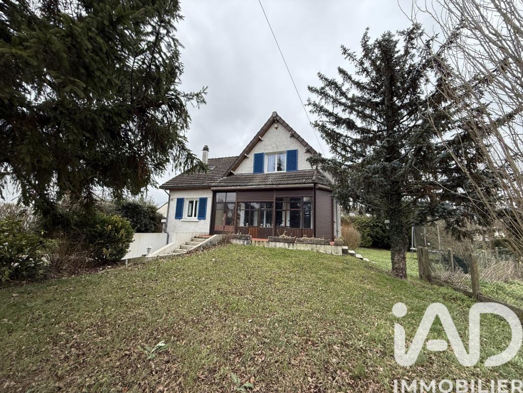 Maison traditionnelle 6 Pièce(s) Crécy-la-Chapelle