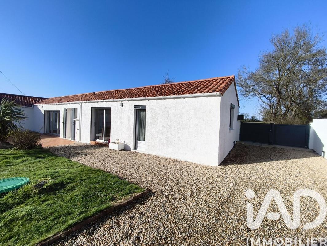 Maison 5 Pièce(s) Saint-Michel-Chef-Chef