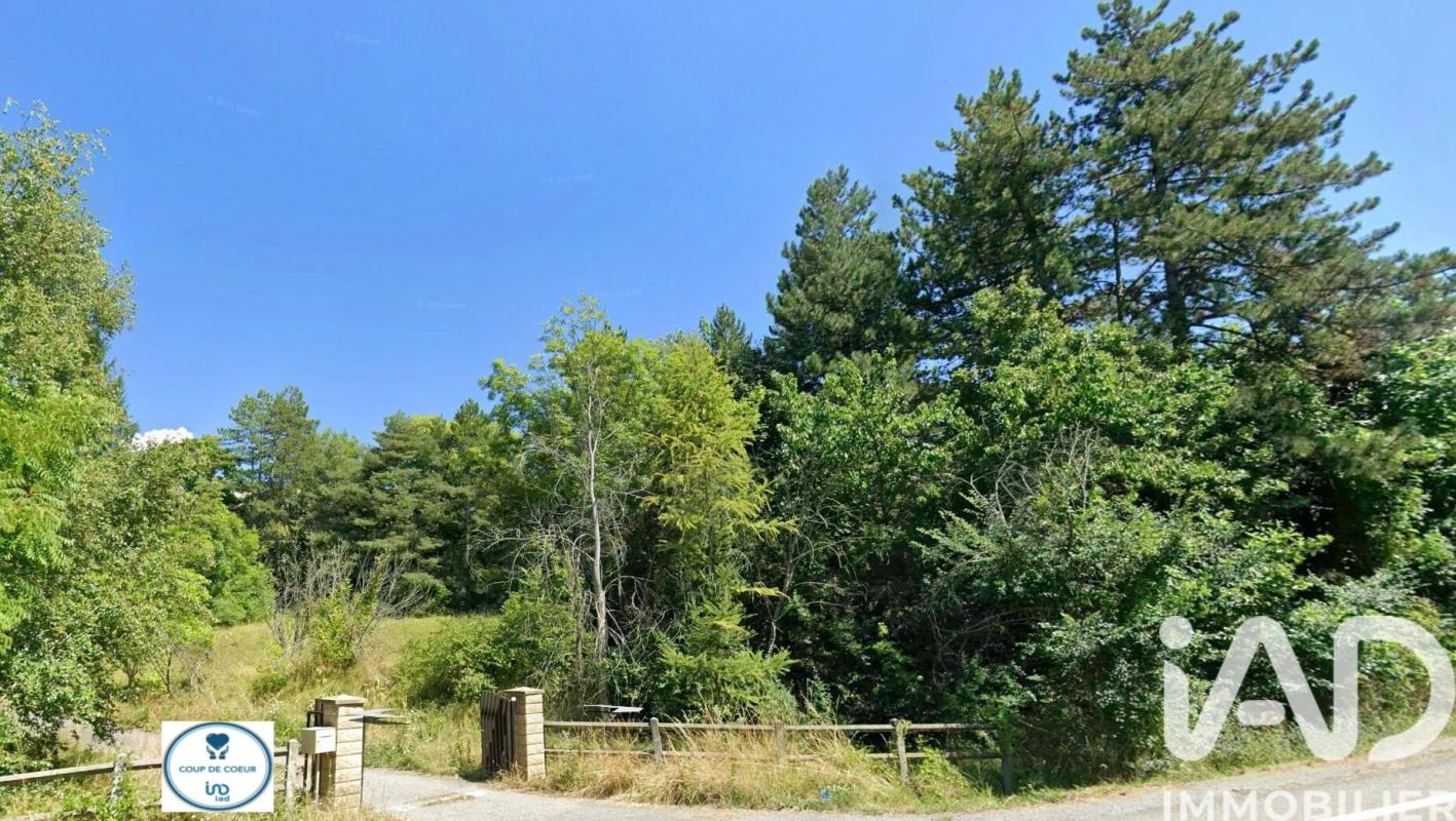 Terrain  Saint-Sauveur