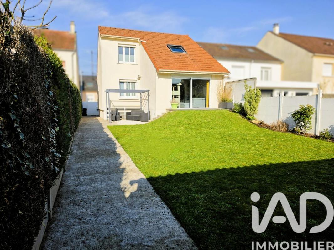 Maison 7 Pièce(s) Chelles