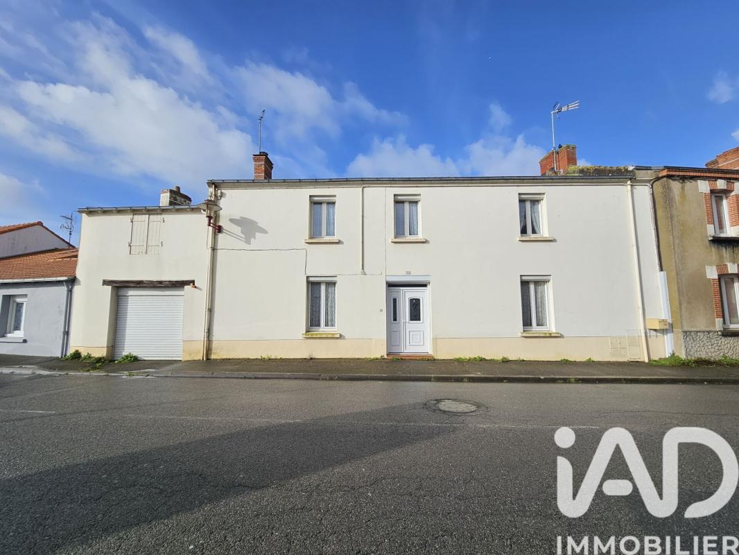 Maison de ville 5 Pièce(s) Machecoul-Saint-Même