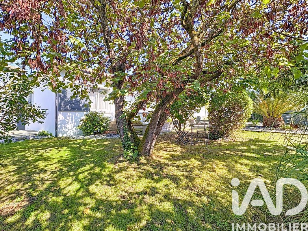 Maison 8 Pièce(s) Charron