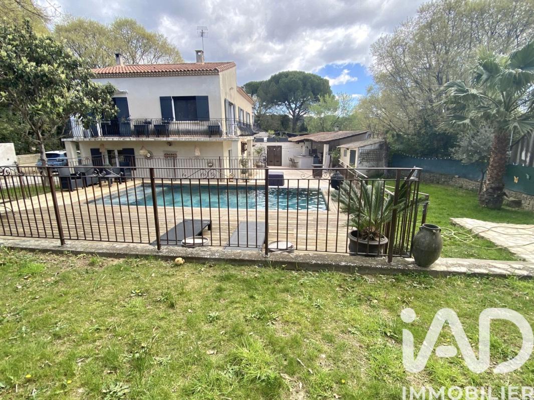 Maison 6 Pièce(s) Nîmes