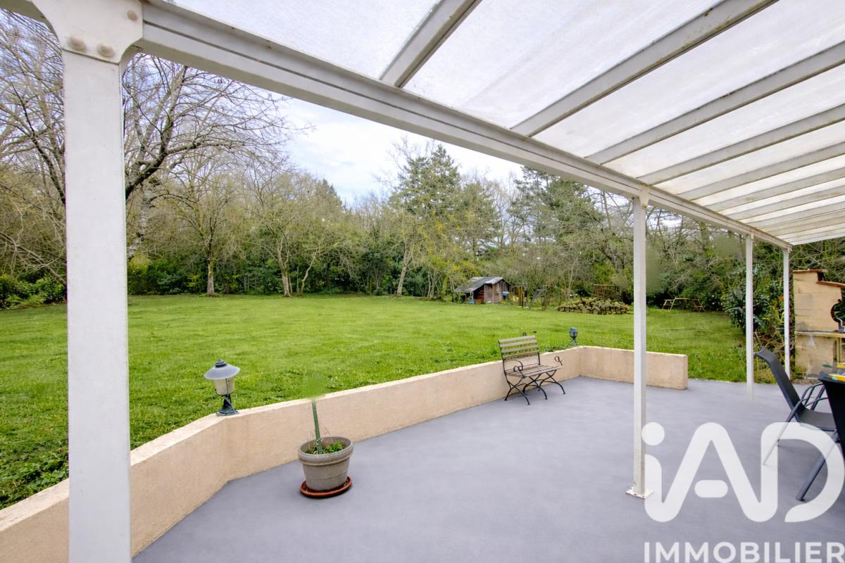 Maison 7 Pièce(s) La Boissière-École