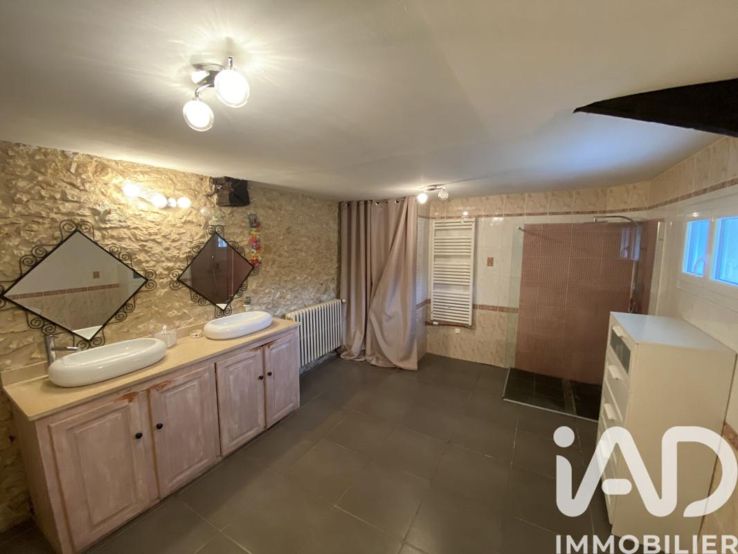 Maison 8 Pièce(s) Donnezac