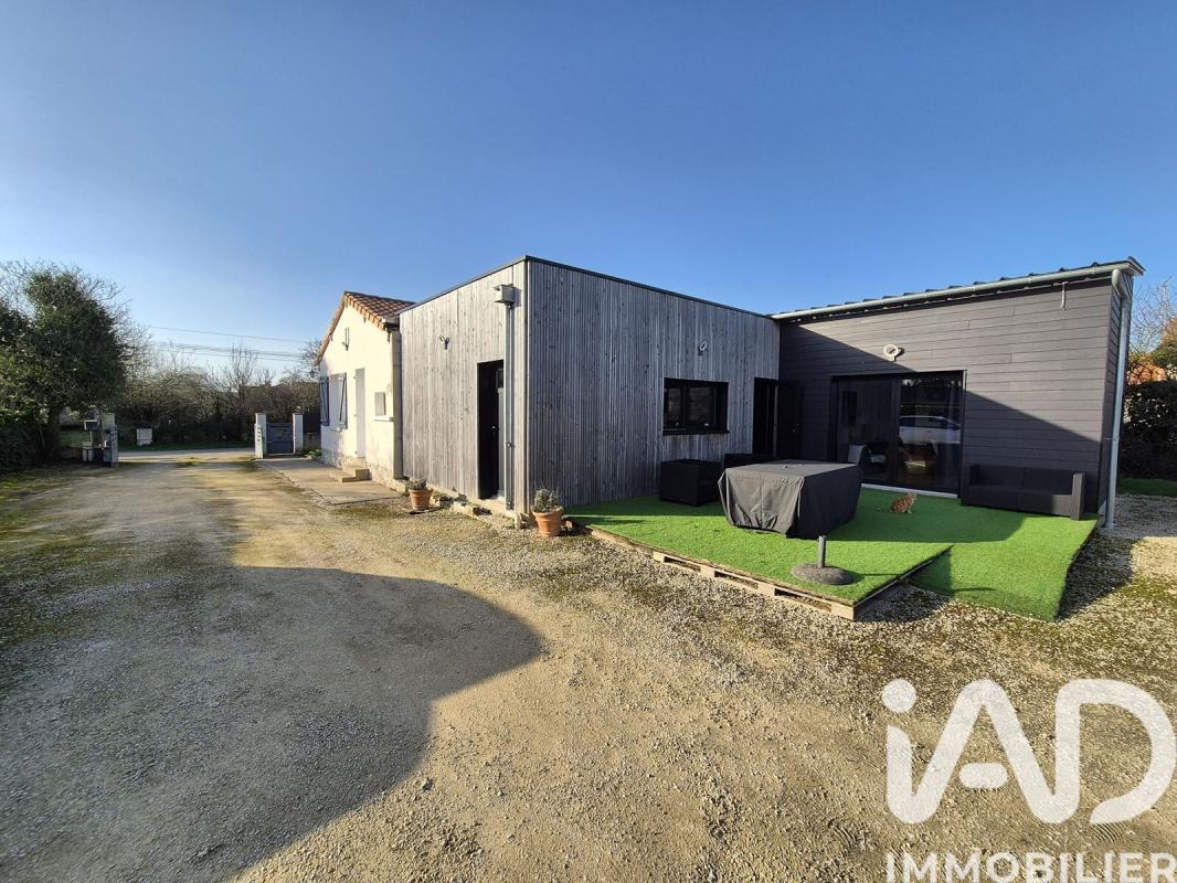 Maison 5 Pièce(s) Chalandray