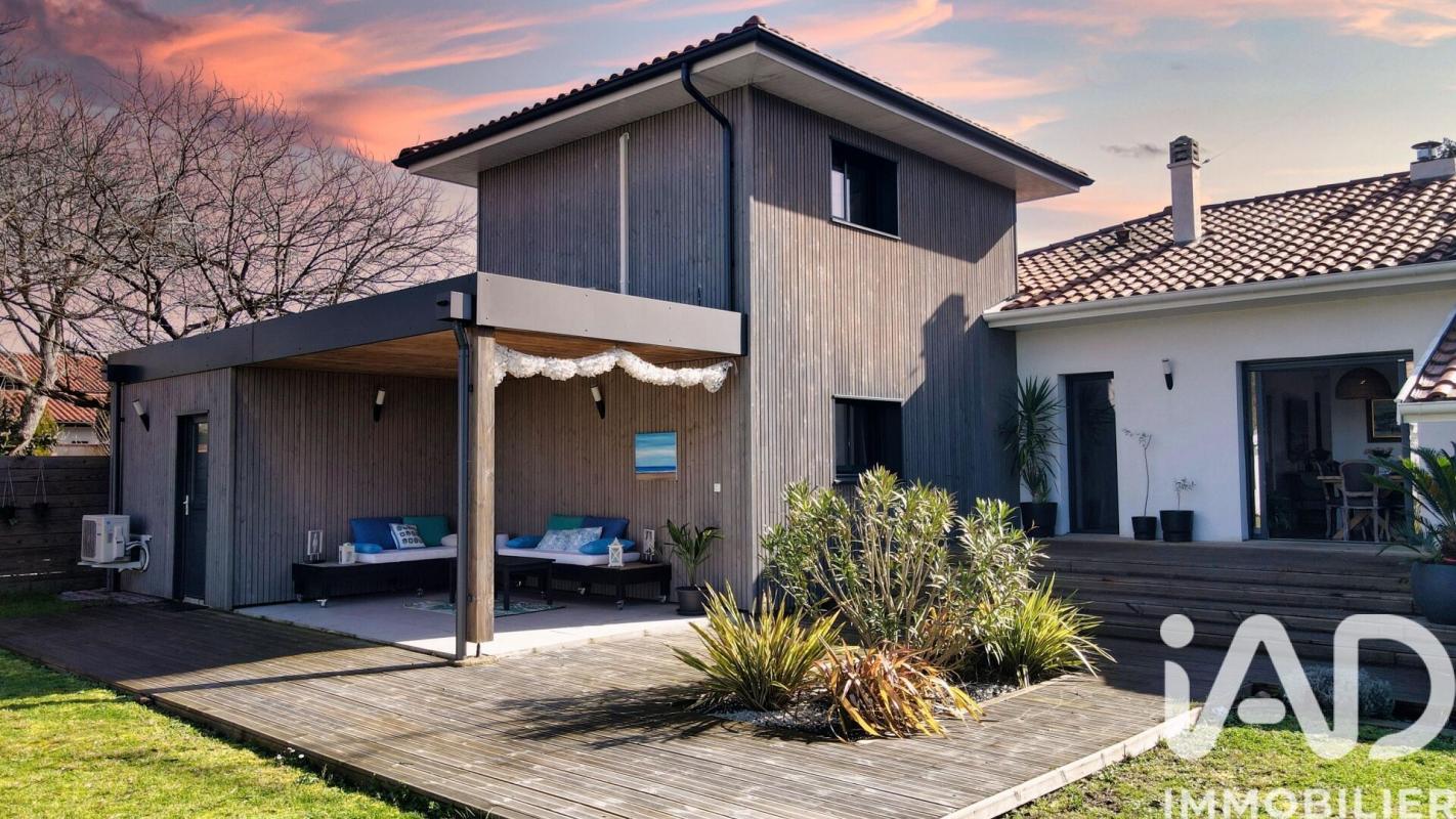 Maison 6 Pièce(s) Tosse