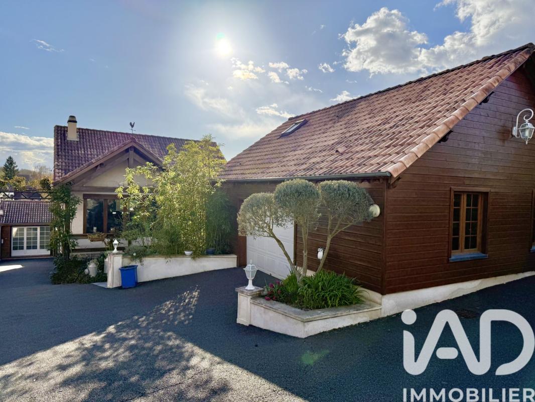 Maison 8 Pièce(s) Évry-Grégy-sur-Yerre