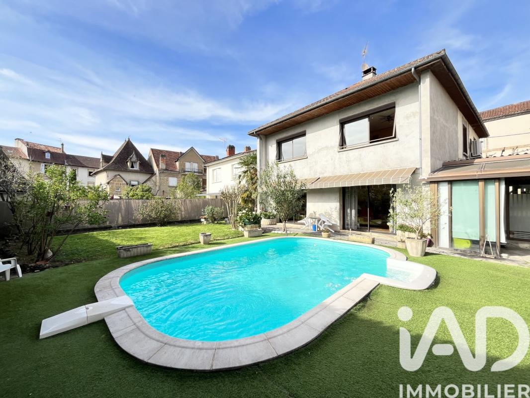 Maison de ville 6 Pièce(s) Saint-Céré