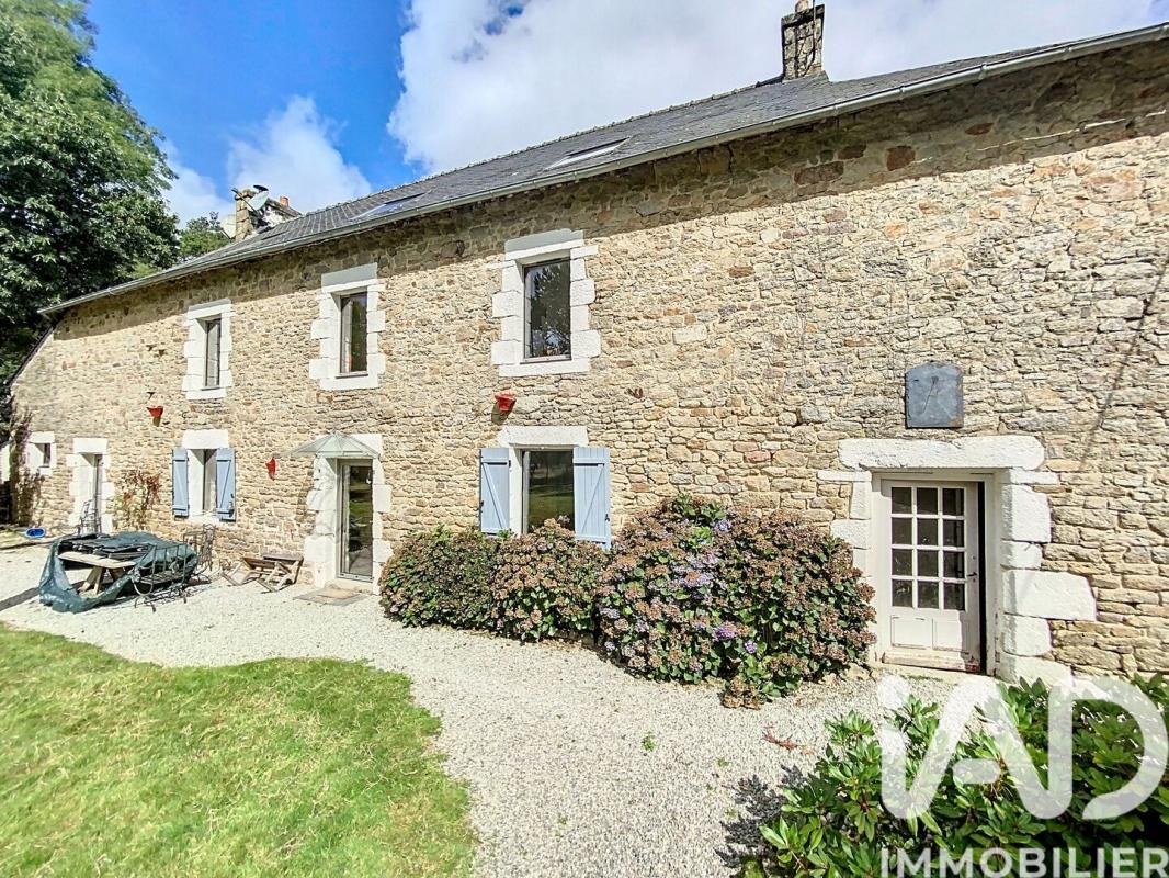 Maison longère 7 Pièce(s) Langoëlan