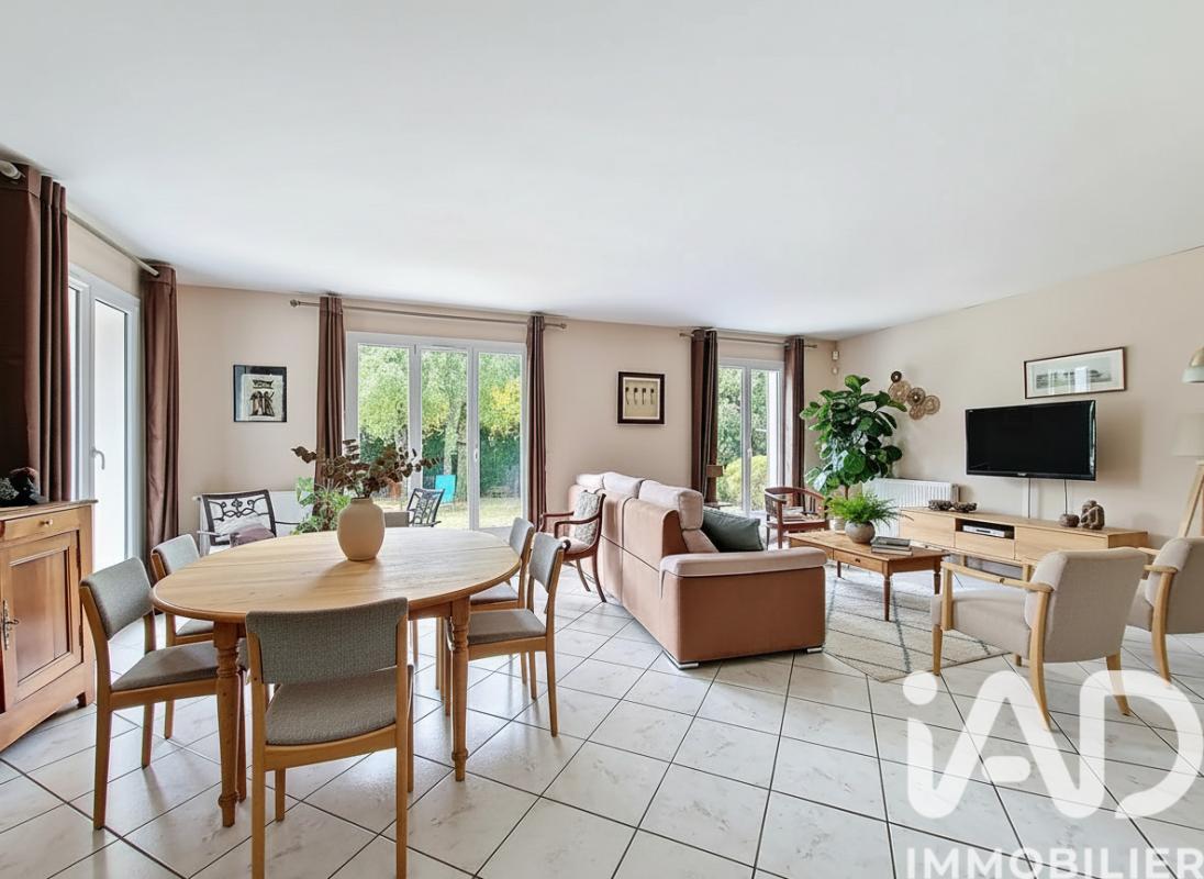 Maison 8 Pièce(s) Gometz-la-Ville