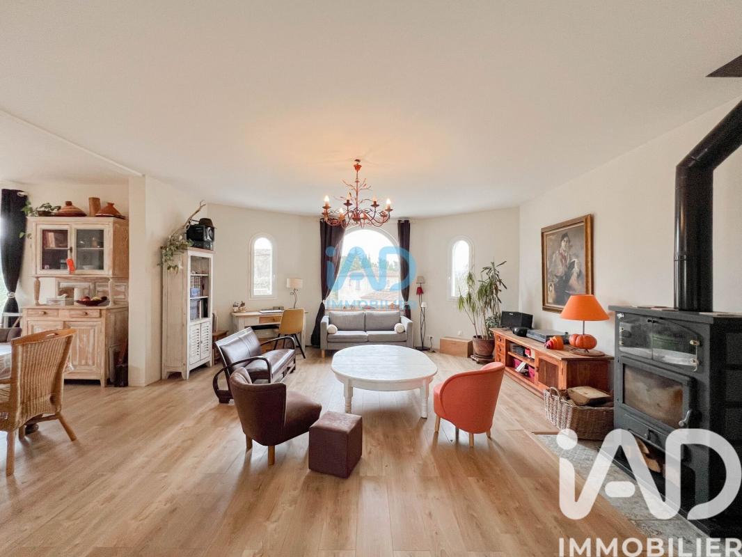 Appartement 5 Pièce(s) Villeneuve-lès-Avignon