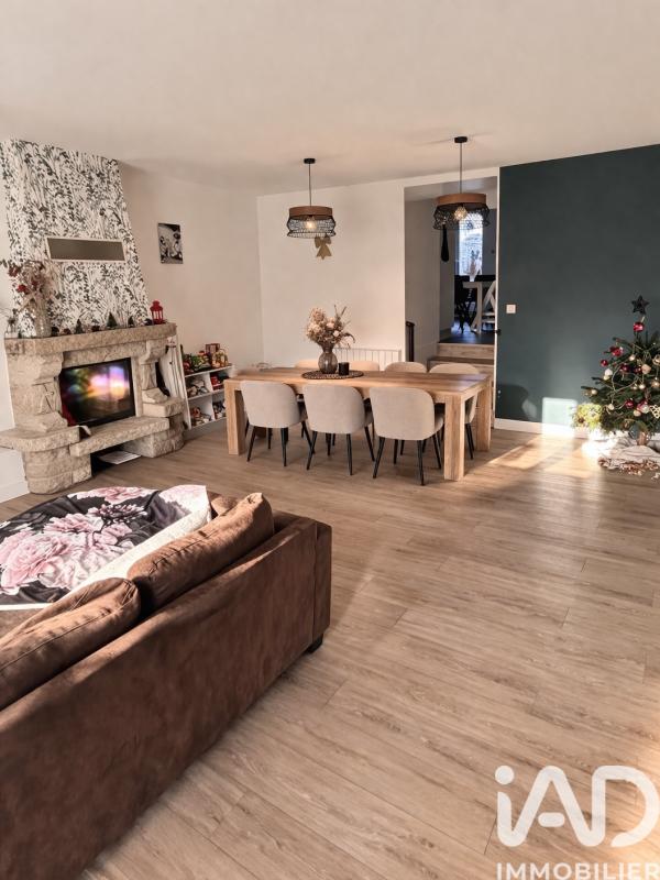 Maison de village 4 Pièce(s) La Chapelle-aux-Filtzméens