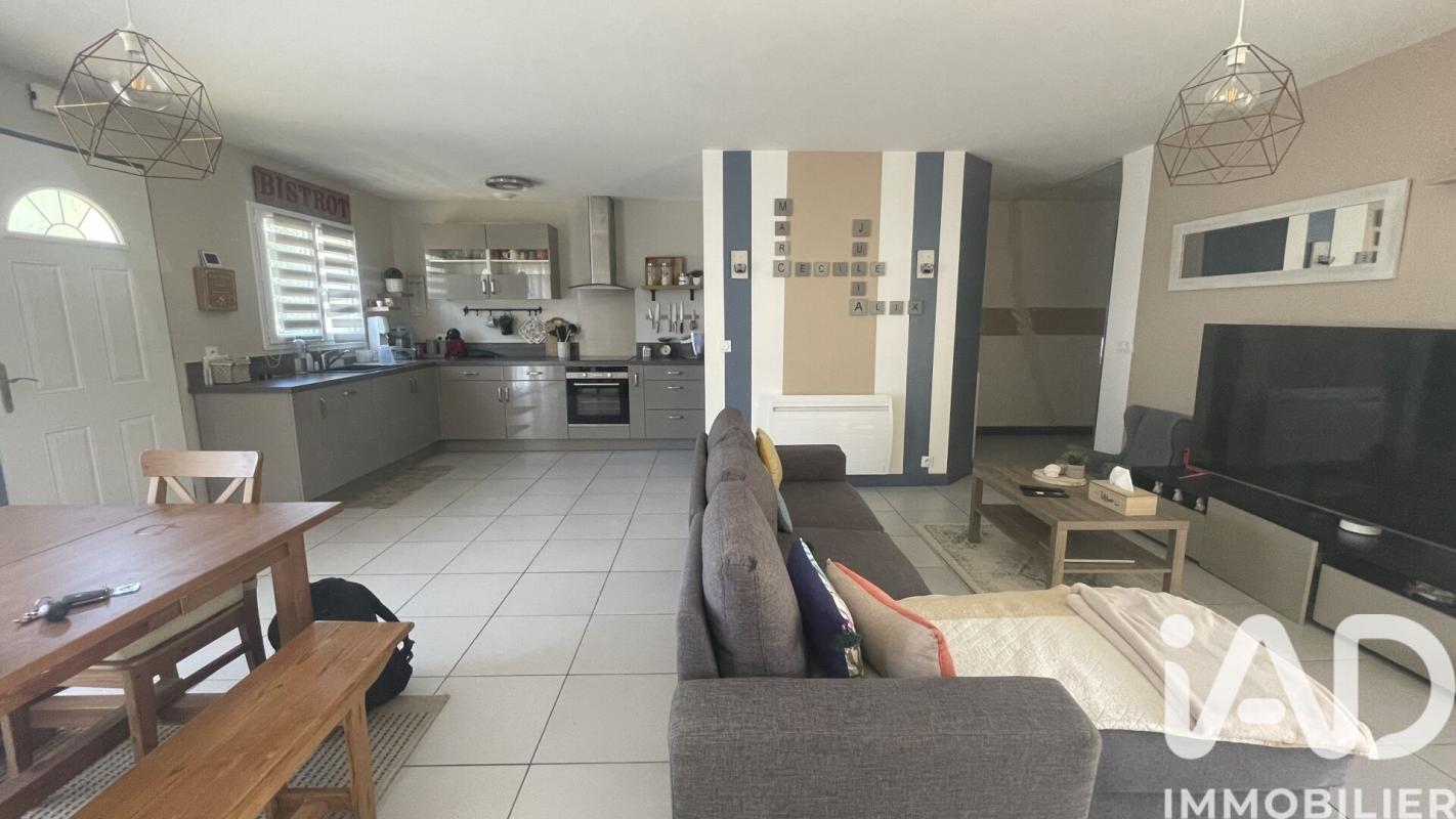 Maison 4 Pièce(s) Saint-Martin-la-Pallu