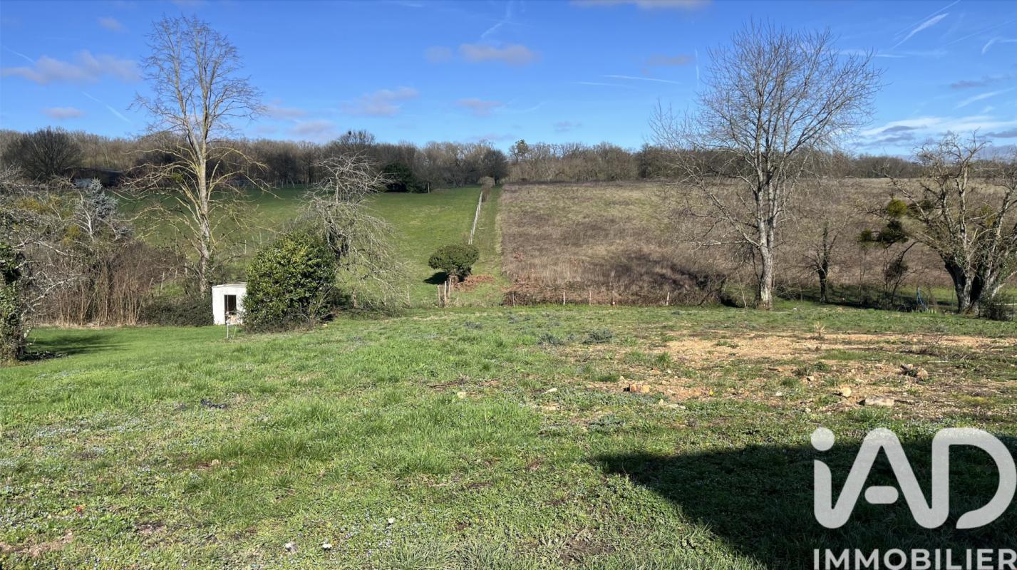 Terrain  Villedômer