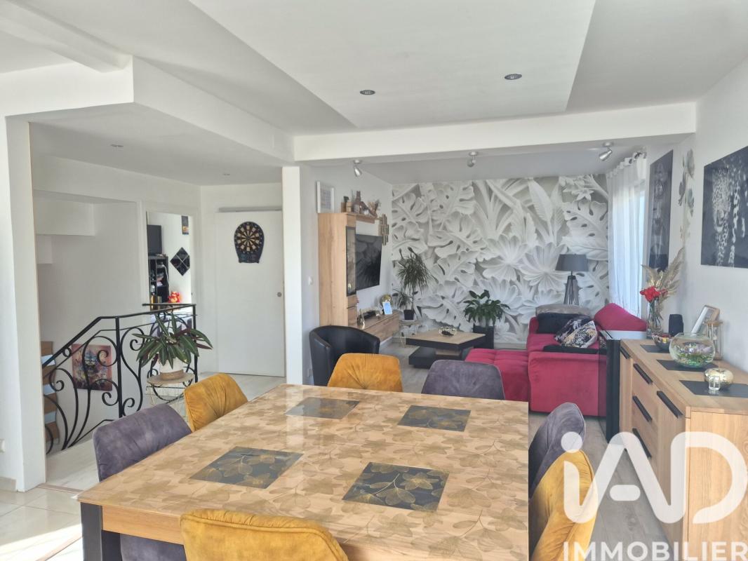 Maison traditionnelle 6 Pièce(s) La Ferrière