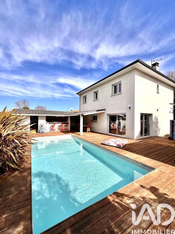 Maison 5 Pièce(s) Parempuyre