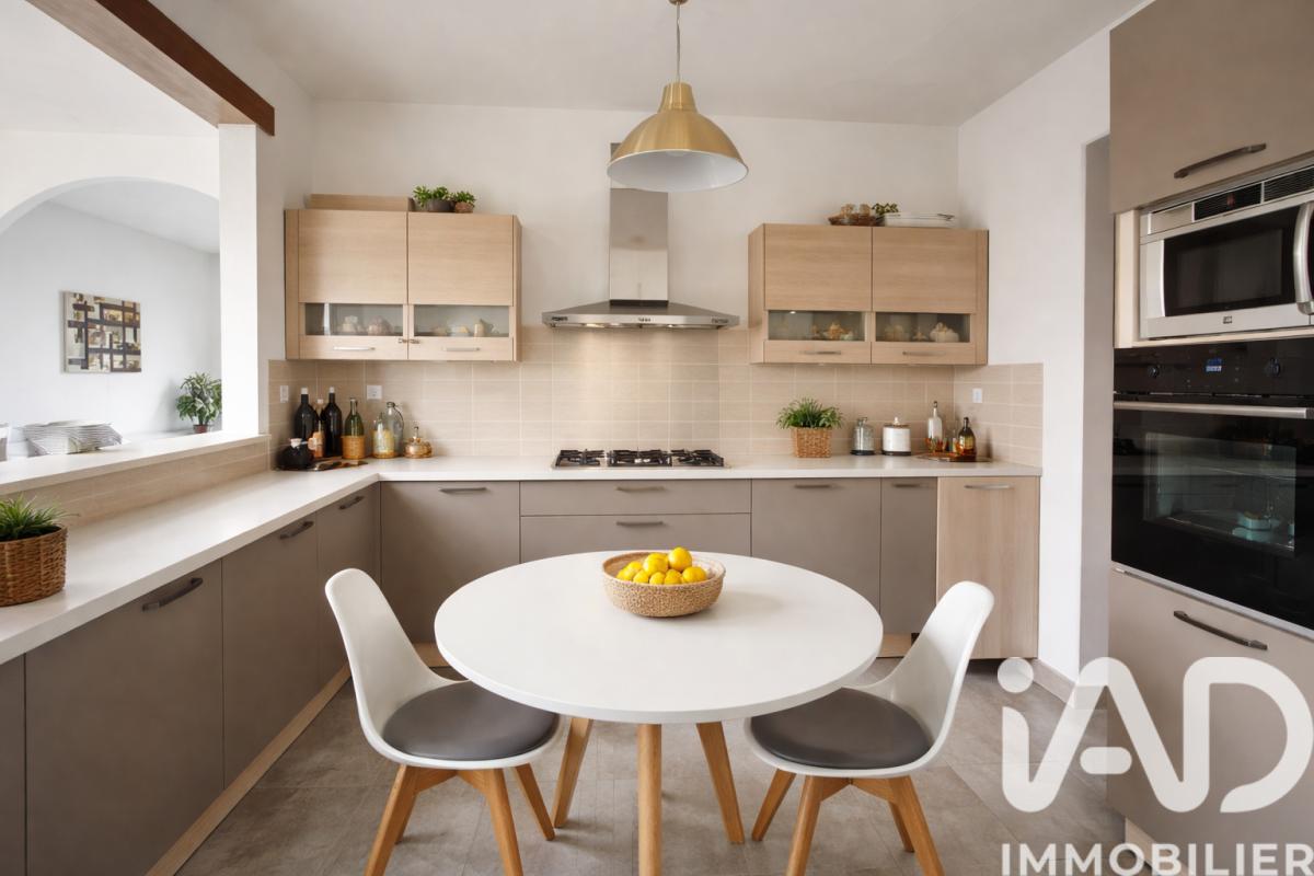 Propriété 8 Pièce(s) Mont-Saint-Martin