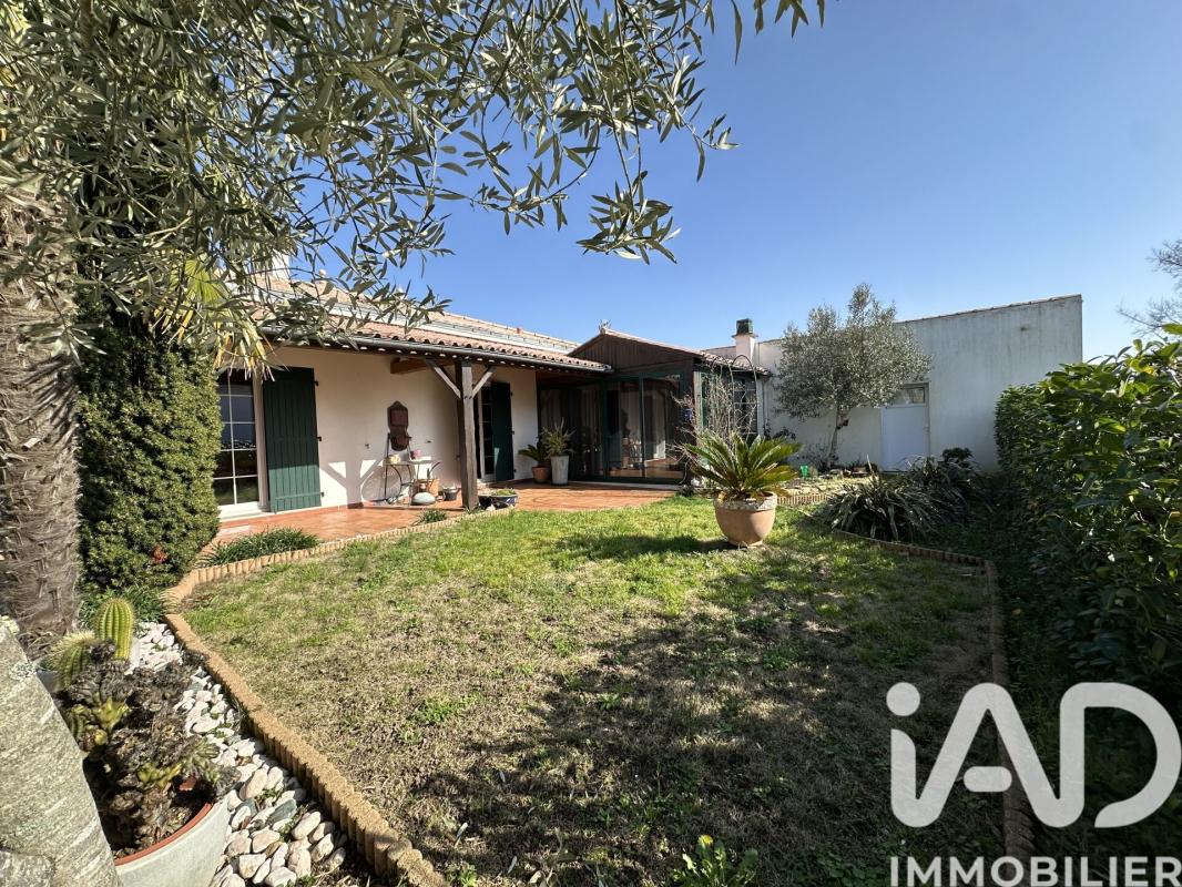 Maison 5 Pièce(s) Saint-Michel-en-l'Herm