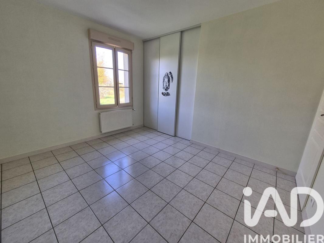 Maison 4 Pièce(s) Saint-Loup-Lamairé - Photo 6