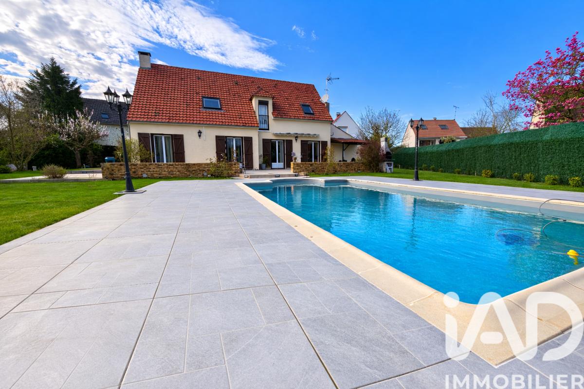 Maison 7 Pièce(s) Saint-Fargeau-Ponthierry - Photo 1