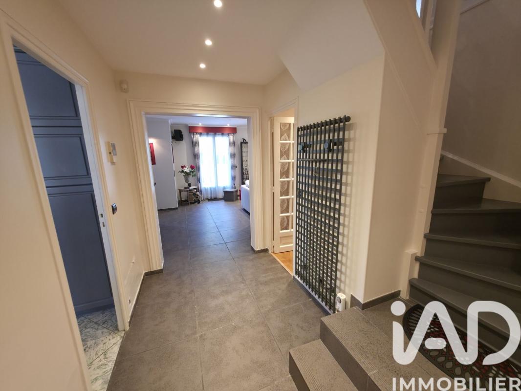 Maison 7 Pièce(s) Saint-Fargeau-Ponthierry - Photo 4