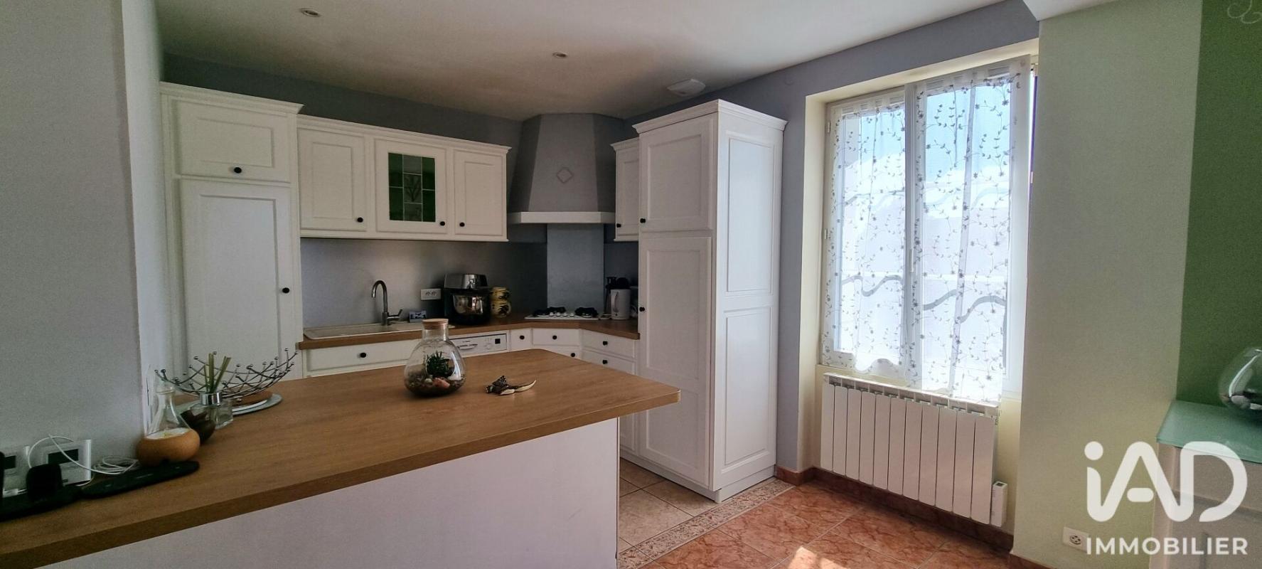 Maison 5 Pièce(s) Noyant-de-Touraine - Photo 2