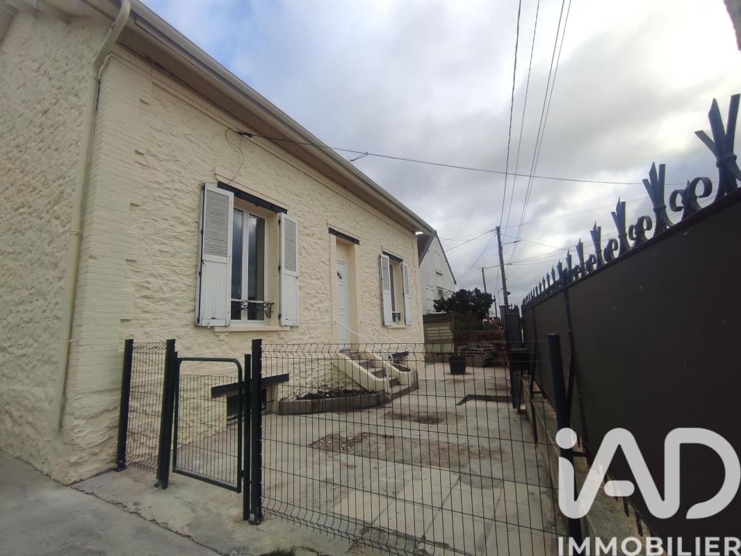 Maison 5 Pièce(s) Saint-Hilliers