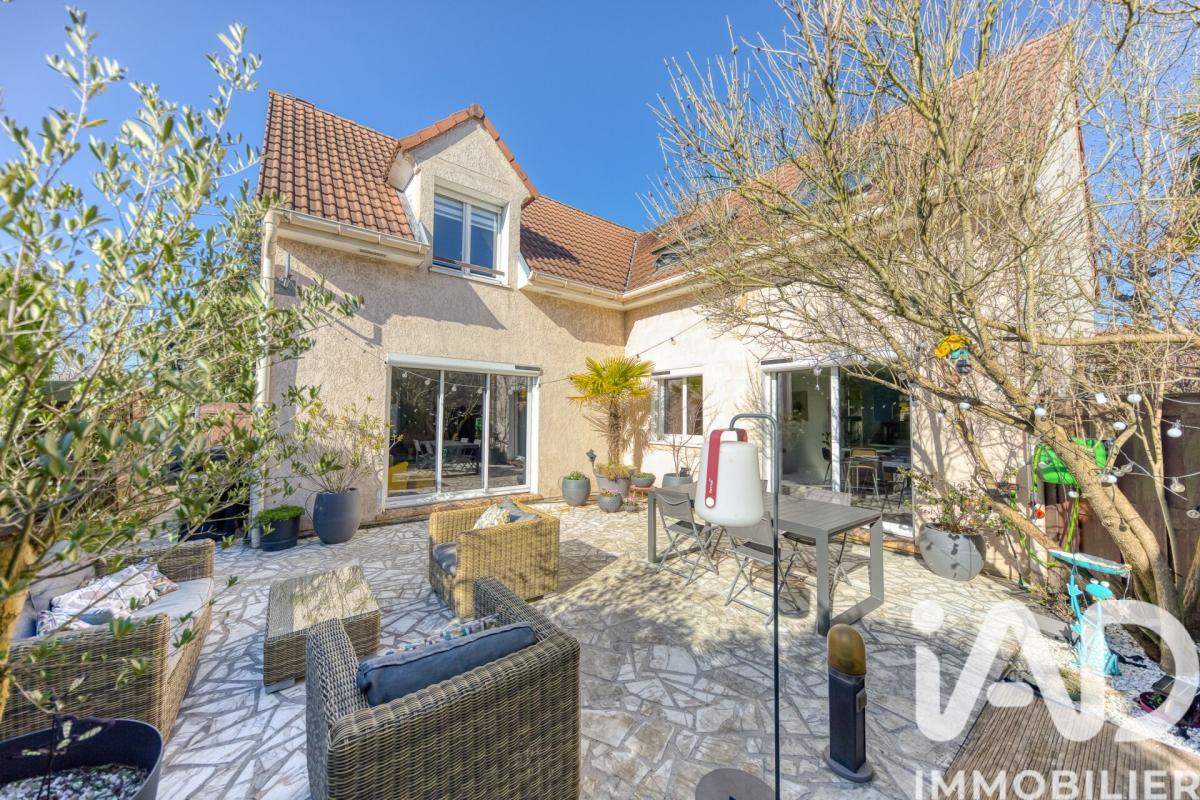 Maison 6 Pièce(s) Noisy-le-Grand