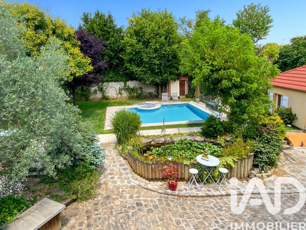 Demeure 10 Pièce(s) Marolles-en-Brie