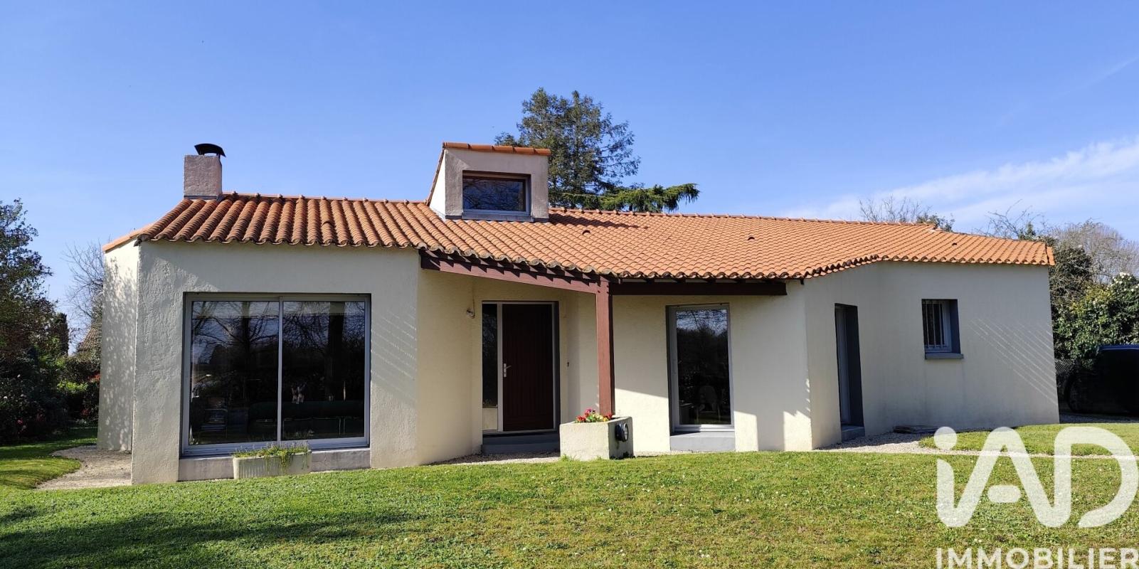 Maison traditionnelle 5 Pièce(s) Saint-Julien-de-Concelles