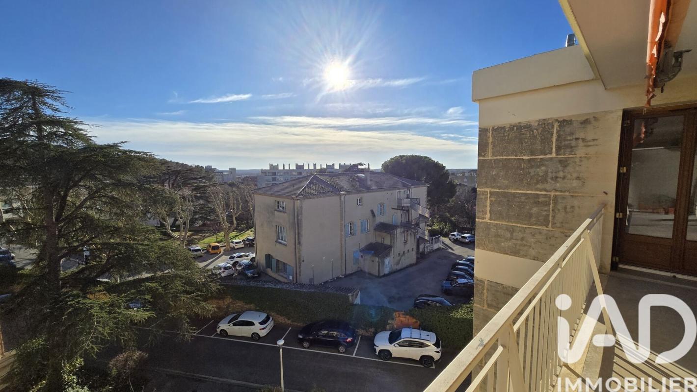 Appartement 5 Pièce(s) Salon-de-Provence