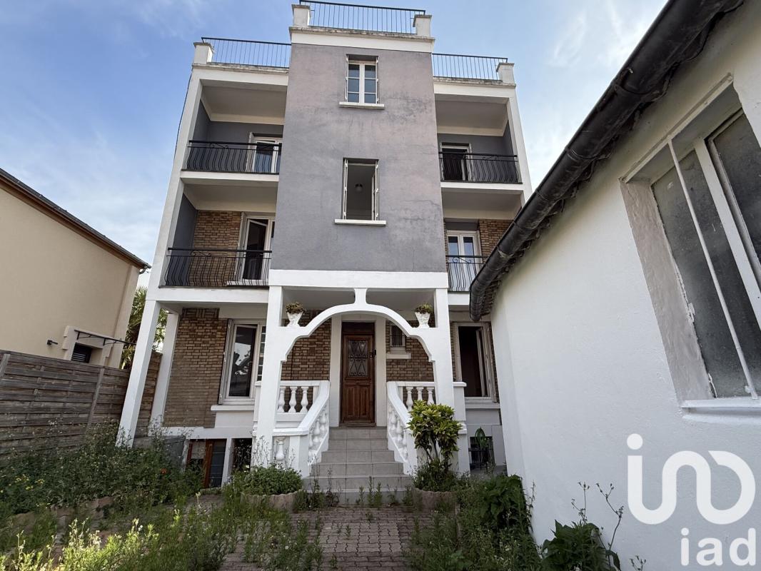 Maison 6 Pièce(s) Nanterre
