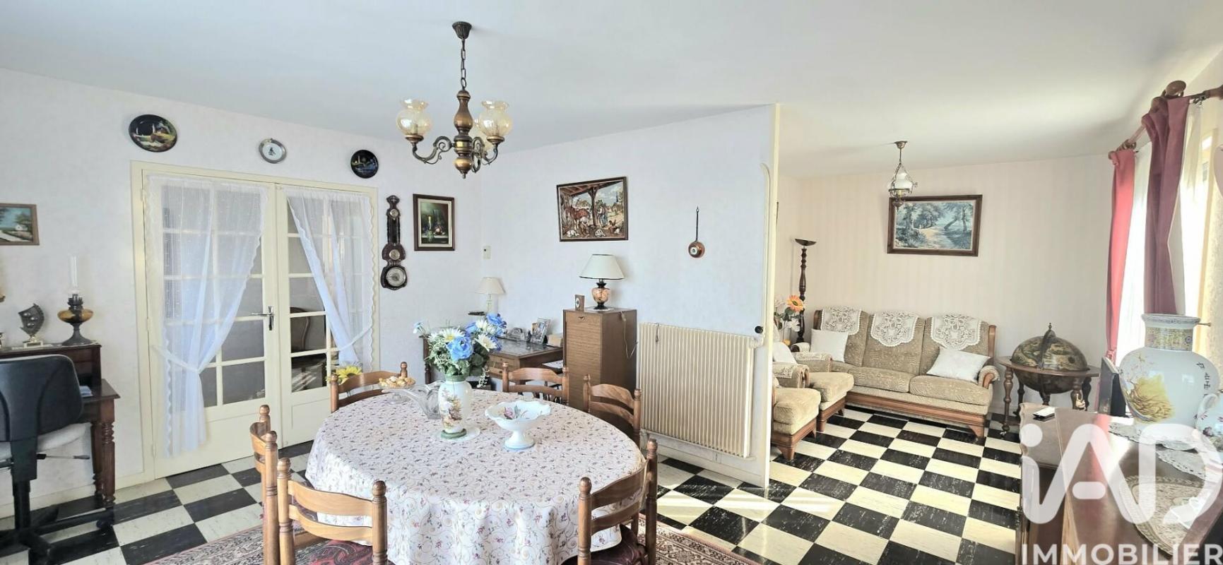 Maison 4 Pièce(s) La Loupe