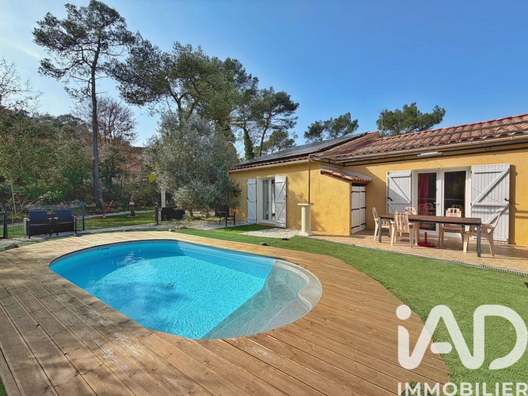 Maison traditionnelle 7 Pièce(s) Rocbaron