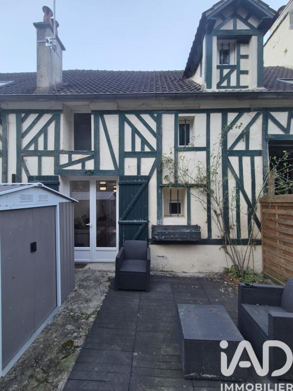 Maison de village 4 Pièce(s) Saint-Jean-les-Deux-Jumeaux